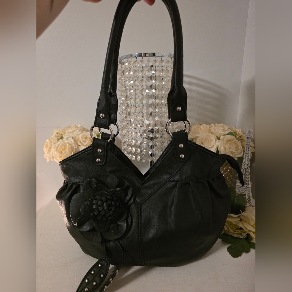 FIORELLI Elegant Black Leather Handbag